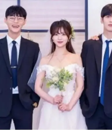 《男生堆里的女生2》：爆笑升级，姐妹情谊与青春的完美碰撞！